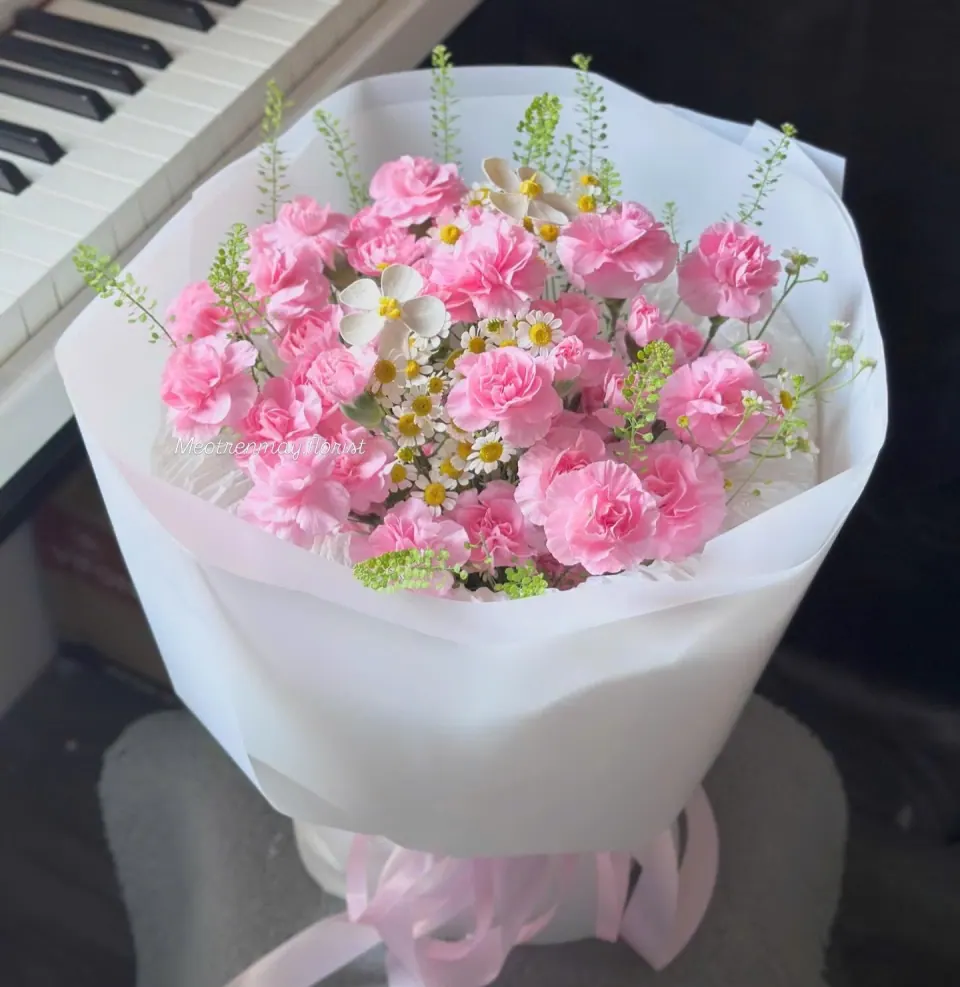 Hồng Thì Thầm