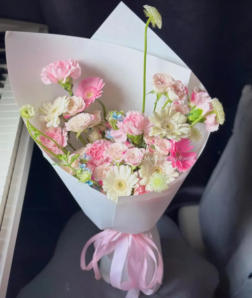 Nhành Hồng Tự Do