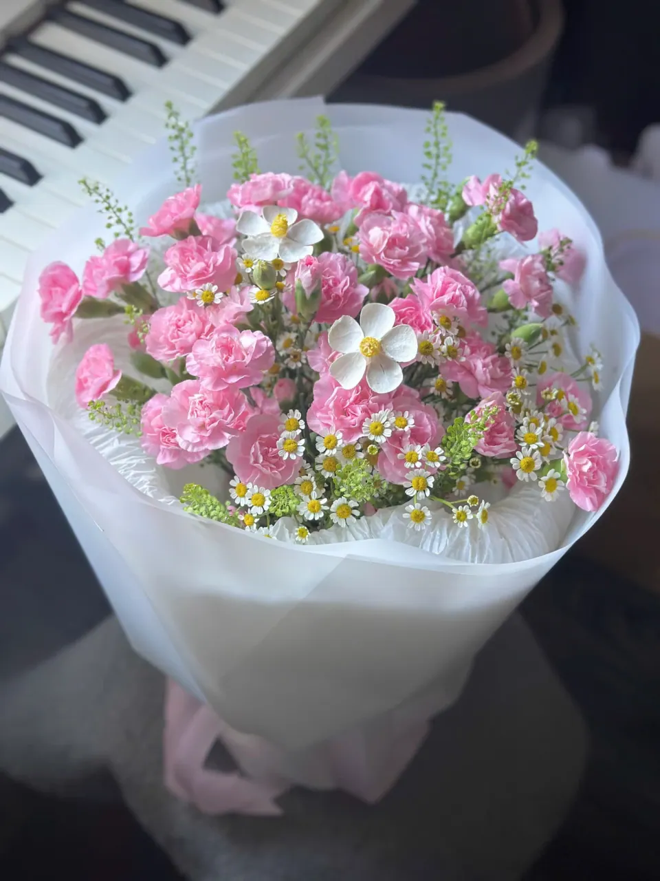 Vườn Hồng Nhỏ — bó hoa tông hồng tại Mèo Trên Mây